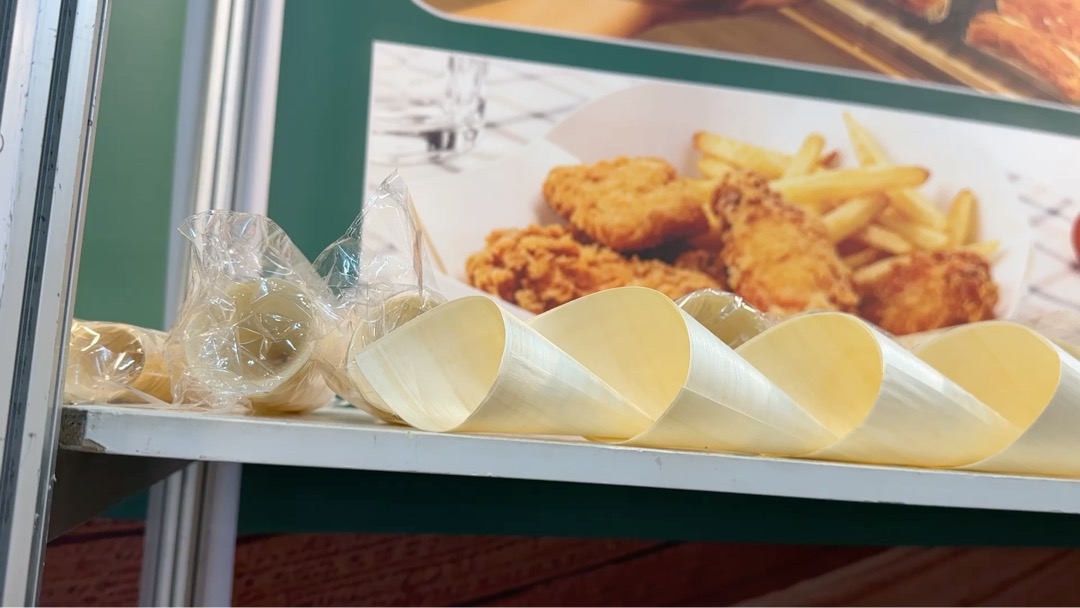 Disposable Wooden Cone for all kinds of sauce and cake 100% Eco-Friendly
