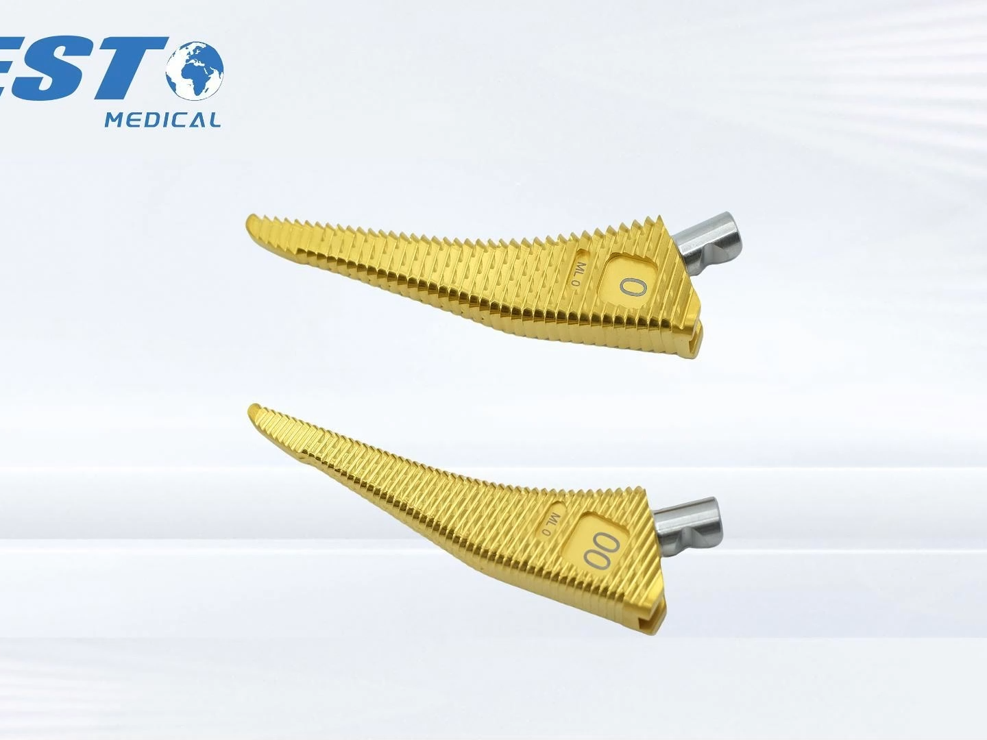 Titanium Nitride coated hip rasp for THR