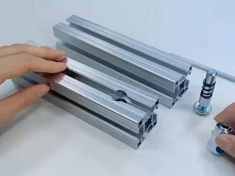 Manufacturer of flow racking , shelves, Cabinet,Stacking racks and other Modular assembly products made of aluminum profile.