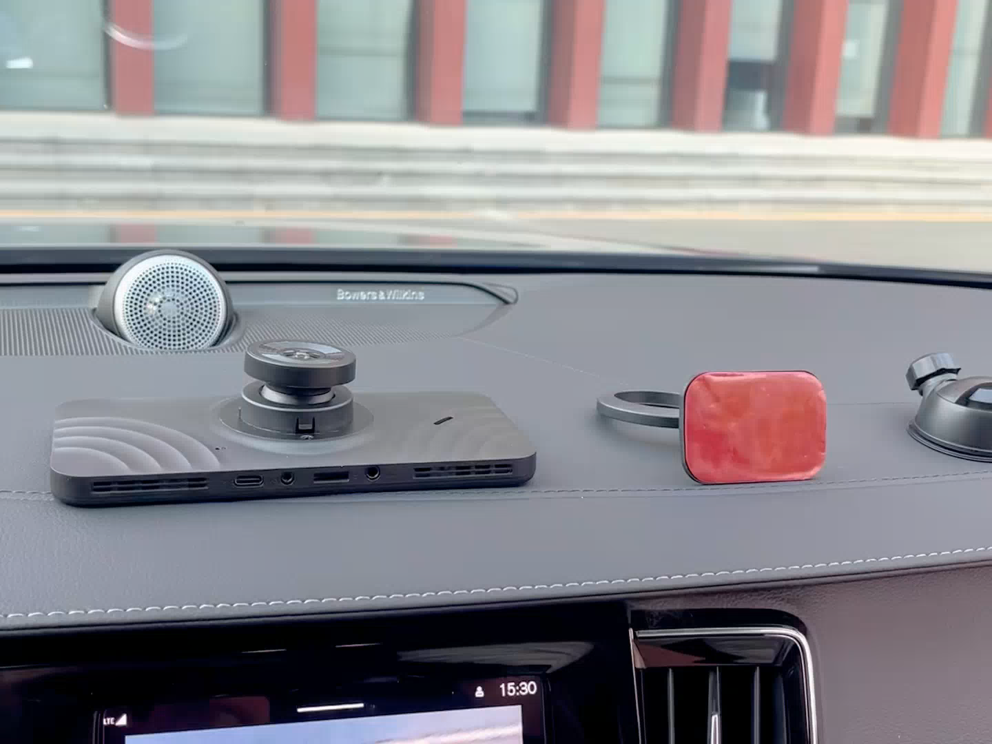 OEM/ODM Enregistrement 4K, CarPlay à Écran Tactile Complet, Écran IPS de 6,26 Pouces, Prise en Charge Bluetooth, WiFi, FM, Sortie AUX, Capteur G