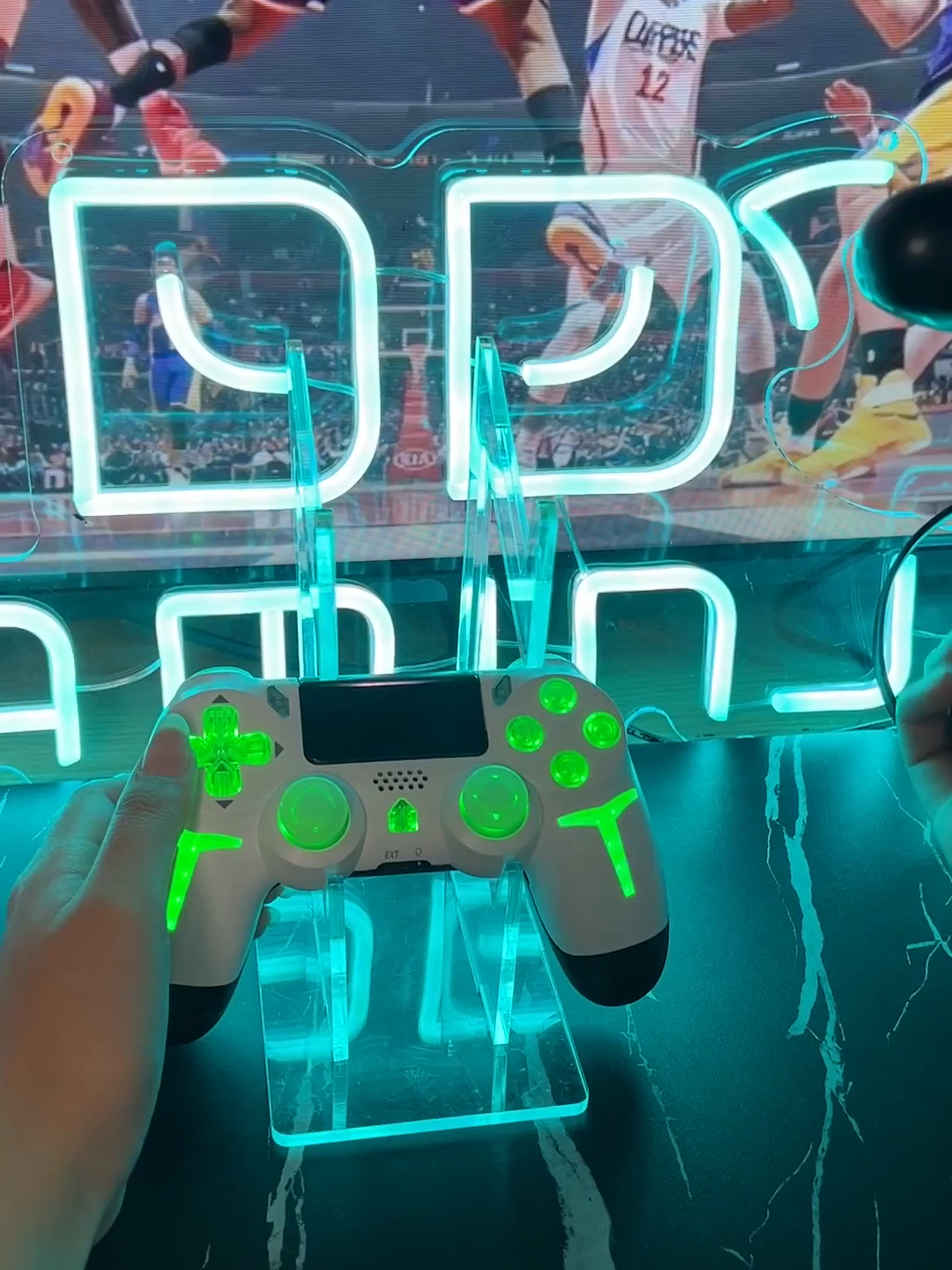 Neuer kabelloser PS4-Controller YLW mit RGB-Beleuchtung, ergonomischem Design und Vibrationsmotor für PS4-Joystick
