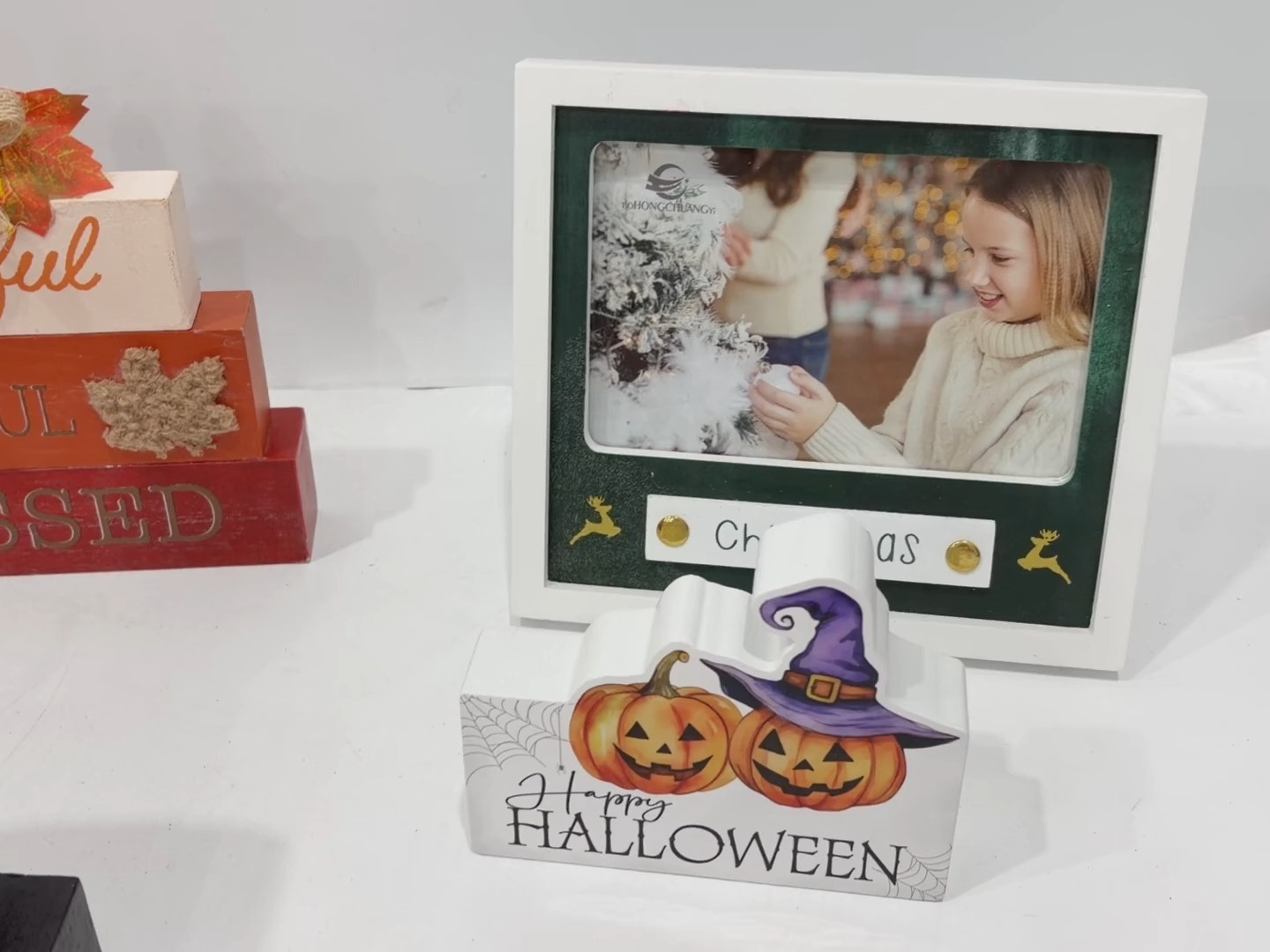 Adorno Navideño de Escritorio con Letras del Alfabeto de Madera, Recién Llegado