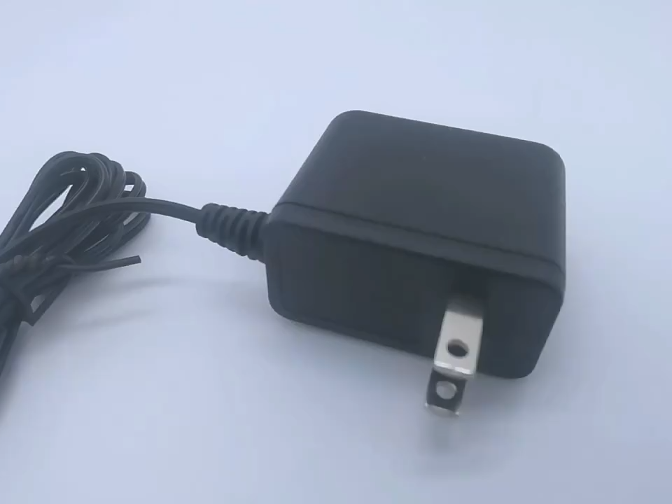 Adaptador de Energia Personalizado de Fábrica 18W, Plugue UE/EUA, 24V 0.75A para CCTV e Iluminação LED - Fonte de Alimentação Flexível 24V