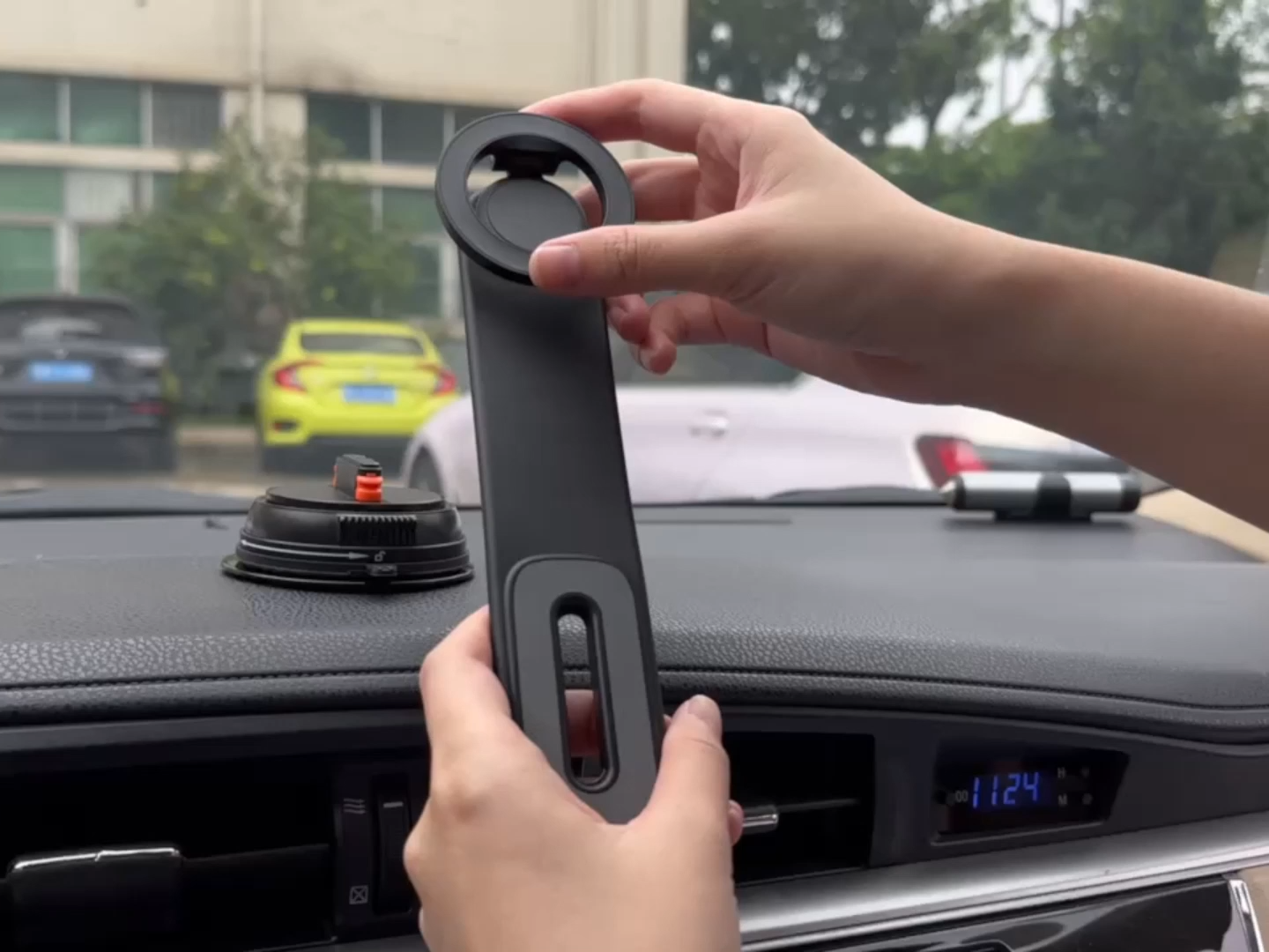 Pro Magnetische Armaturenbrett-Halterung mit verbessertem N52-Magnet, 360°-Drehung, Universelle Kompatibilität für alle Smartphones