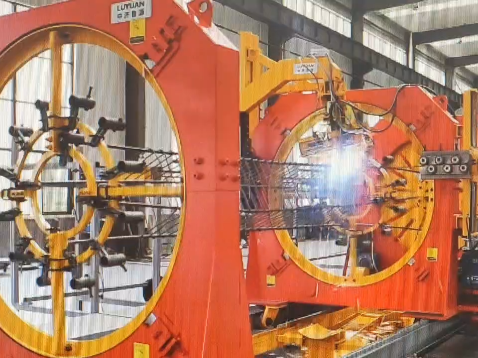 Máquina de solda de gaiolas de vergalhão de aço CNC retrátil LYGH-1600T, diâmetro da estaca da gaiola de aço 300~1600 mm, comprimento da gaiola 12 m (pode personalizar)