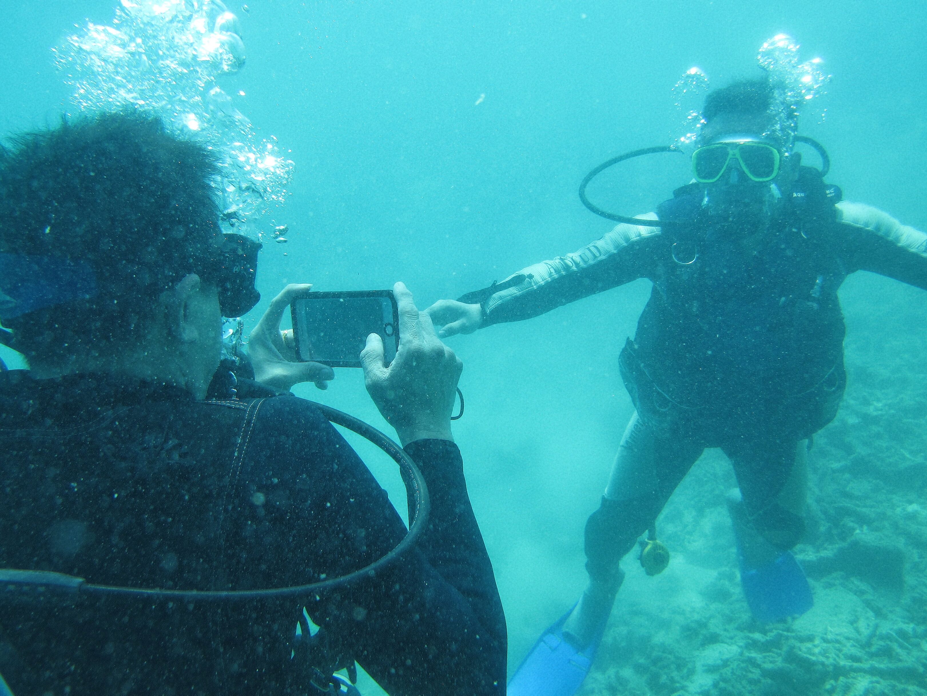 Heavy Duty Waterproof Shockproof Case Magnetic No Reduce Voice Phone Case For Samsung S26 Ultra Case outdoor photographer