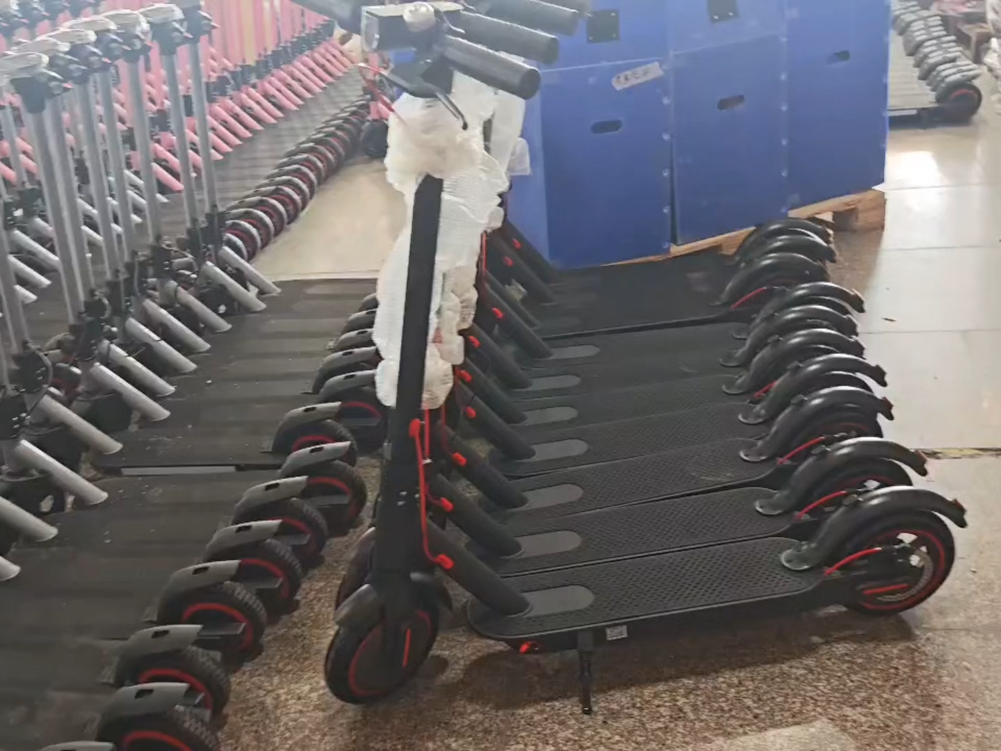 Trottinette Électrique Pliable 350W en Gros pour Adultes - Scooter Électrique pour B2B