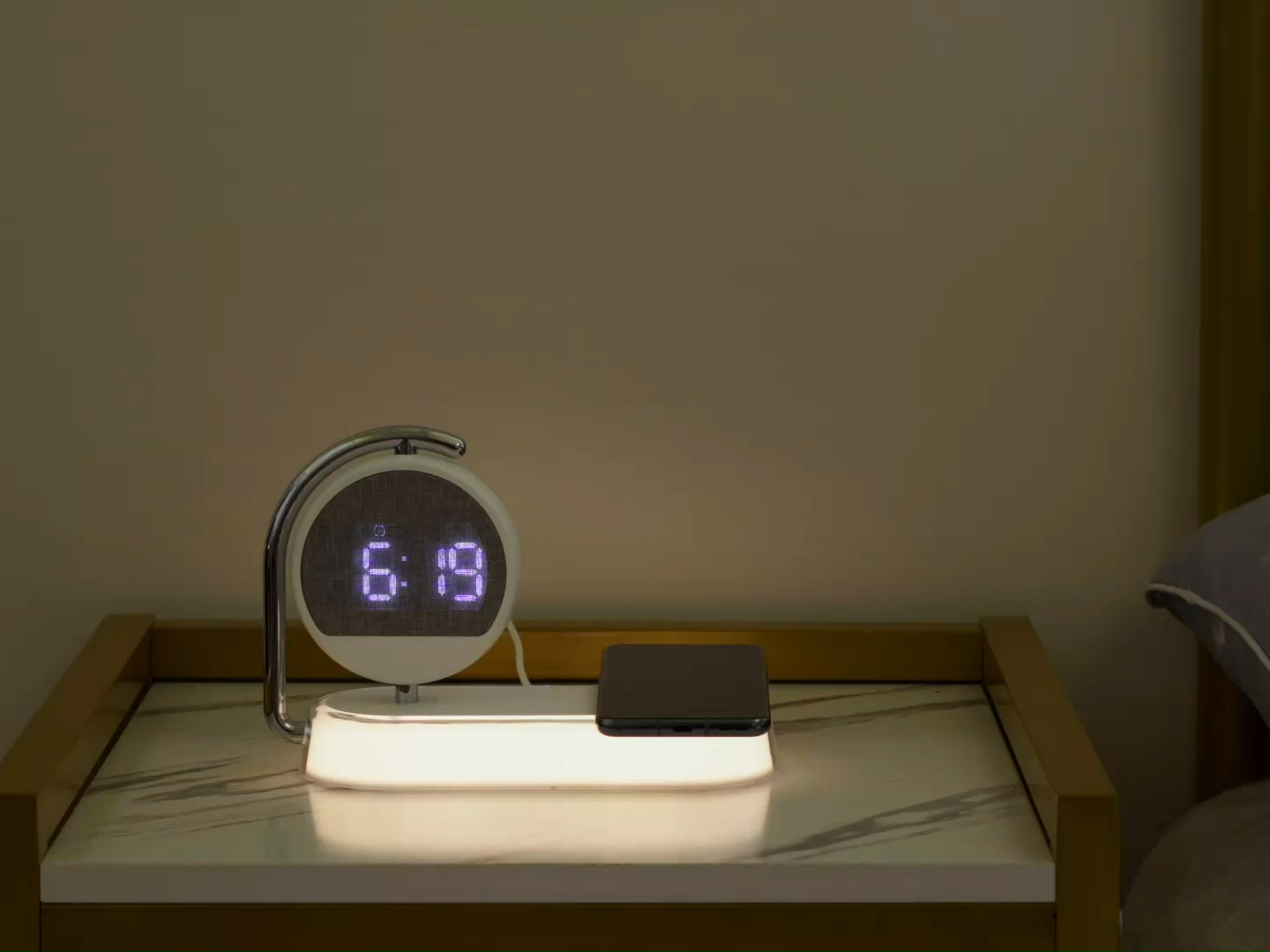 Produsen ODM K01T Pengisi Daya Nirkabel 3 in 1 dengan Jam Kreatif & Lampu Malam