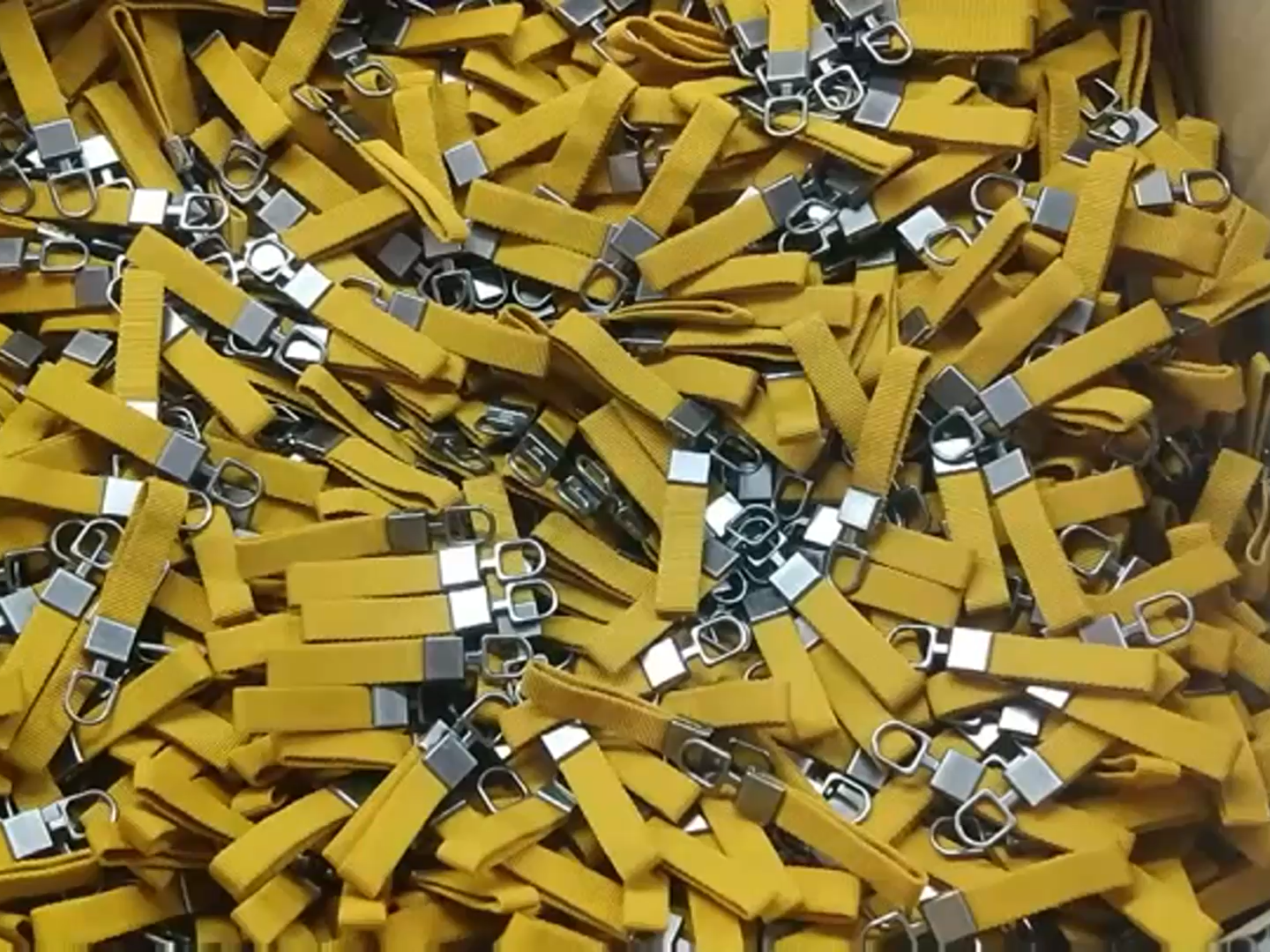 Hot Sale Metal Zipper Puller with Fabric Tape Ending