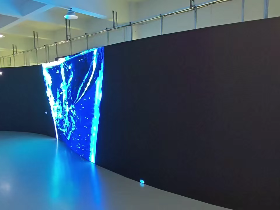 P2.9 P3.91 P4.81Outdoor Waterproof Flexible LED Rental Display Fast Installation Curved Screen for Event Rental Business