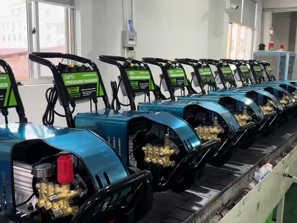 Nettoyeur haute pression électrique portable commercial de 3KW pour le lavage de voitures et l'élimination de la rouille
