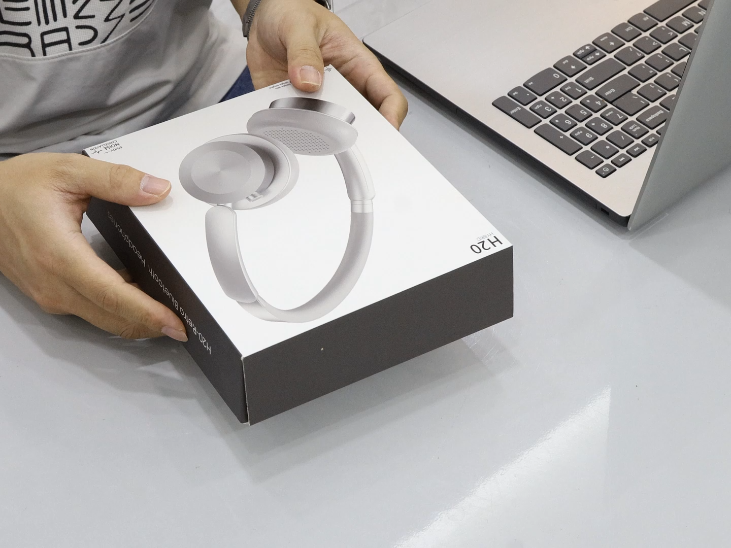 BOLN H20 Trend Stereo Mobile Headphones HiFi Gaming Headset ANC Enc Over-Ear On-Ear Wireless Digital Display Battery JL