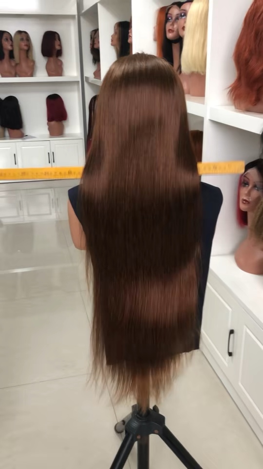Women were wearing false midsection straight hair