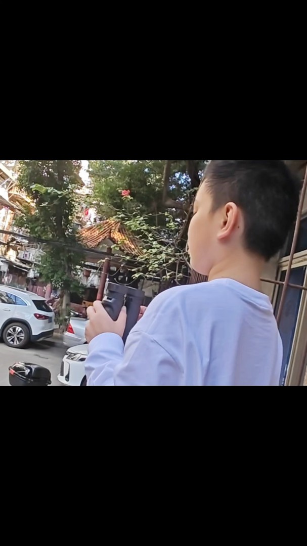 Jumelles d'Astronomie 16x32 avec Optiques à Contraste Élevé, Conception Pliable et Transmission de Lumière Améliorée pour l'Observation des Étoiles