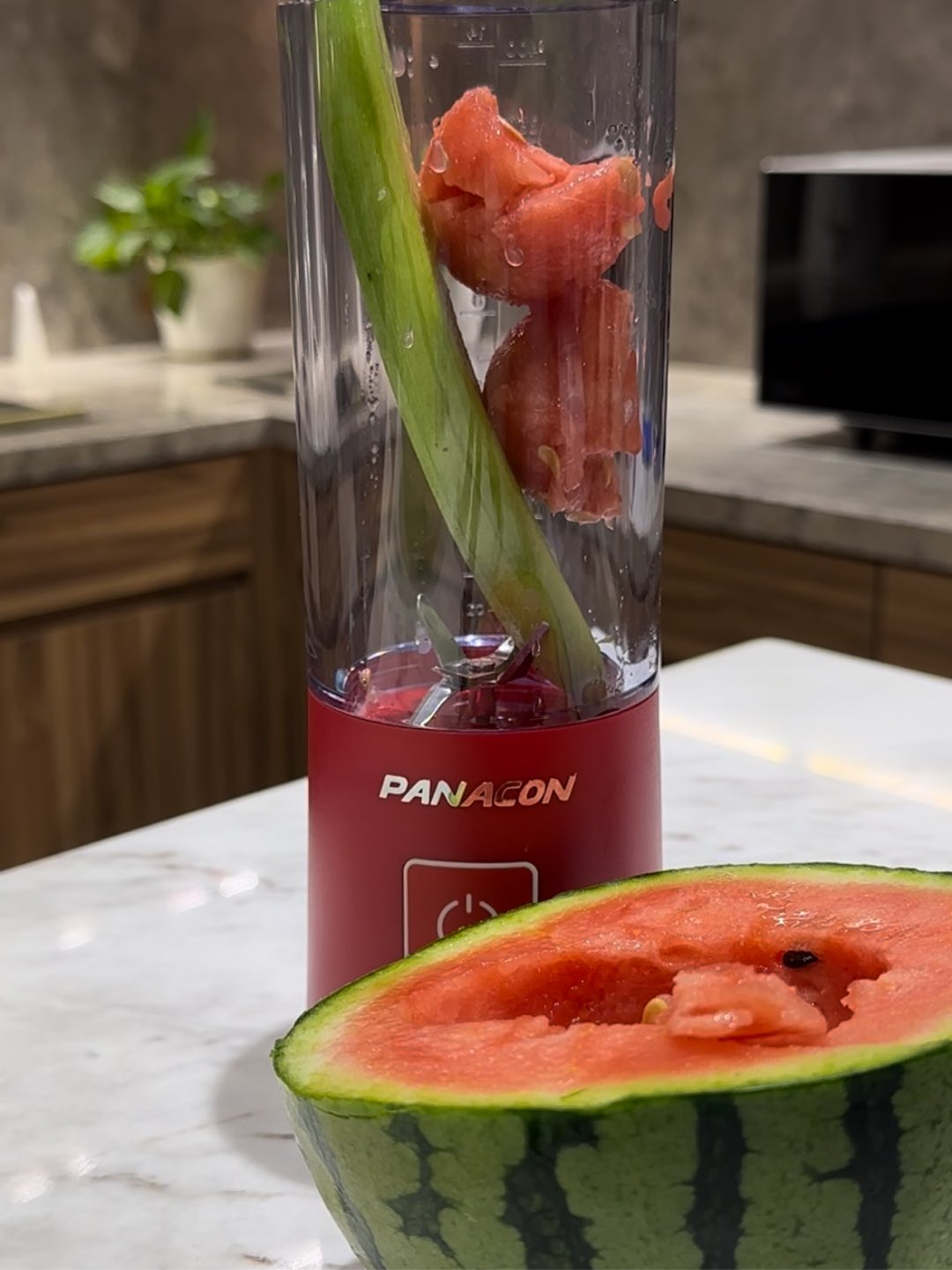 USB-C Rechargeable Car Compatible Blender 500ml 6 Blade SUS304 Stainless Steel Leak-Proof Smoothies Maker Heavy Duty ABS Battery