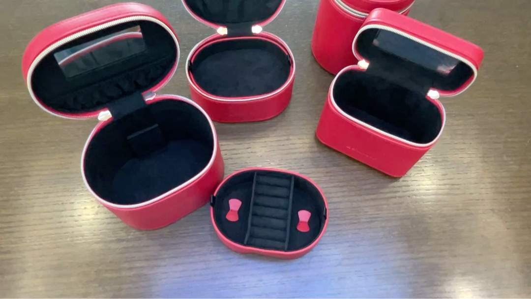 Différents types de boîtes : Boîte à cosmétiques, support pour pinceaux de maquillage, emballage de bijoux, emballage cosmétique