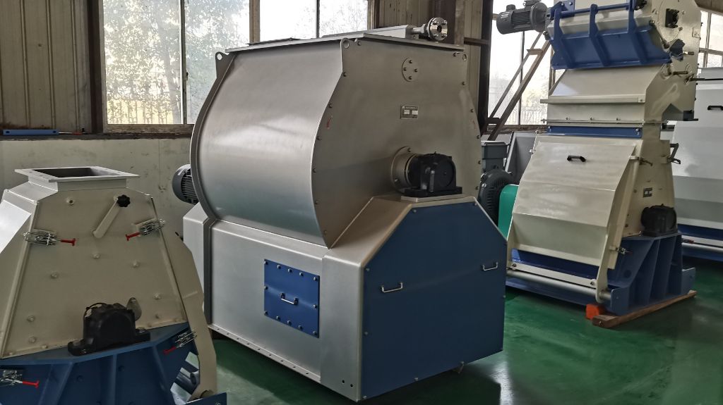 Hot Sale Easy Operated Cattle Feed Mixer Machine for Big Pellet Making
