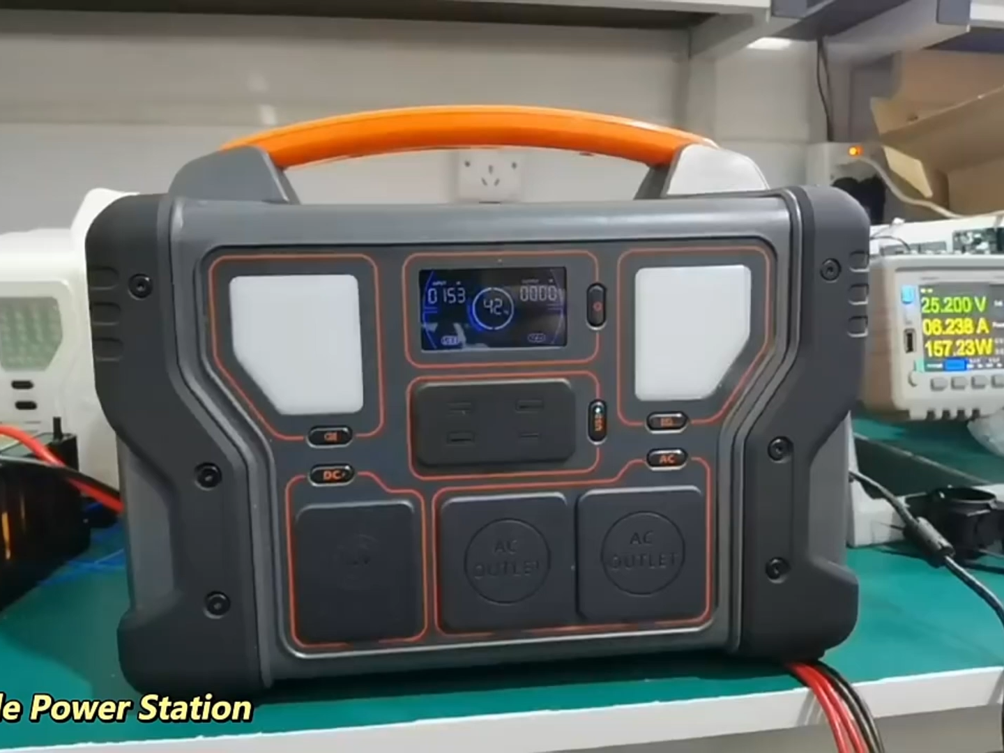 Multifunctional mobile backup outdoor generator camping portable 100w lifepo4 battery solar rechargeable power station with fm