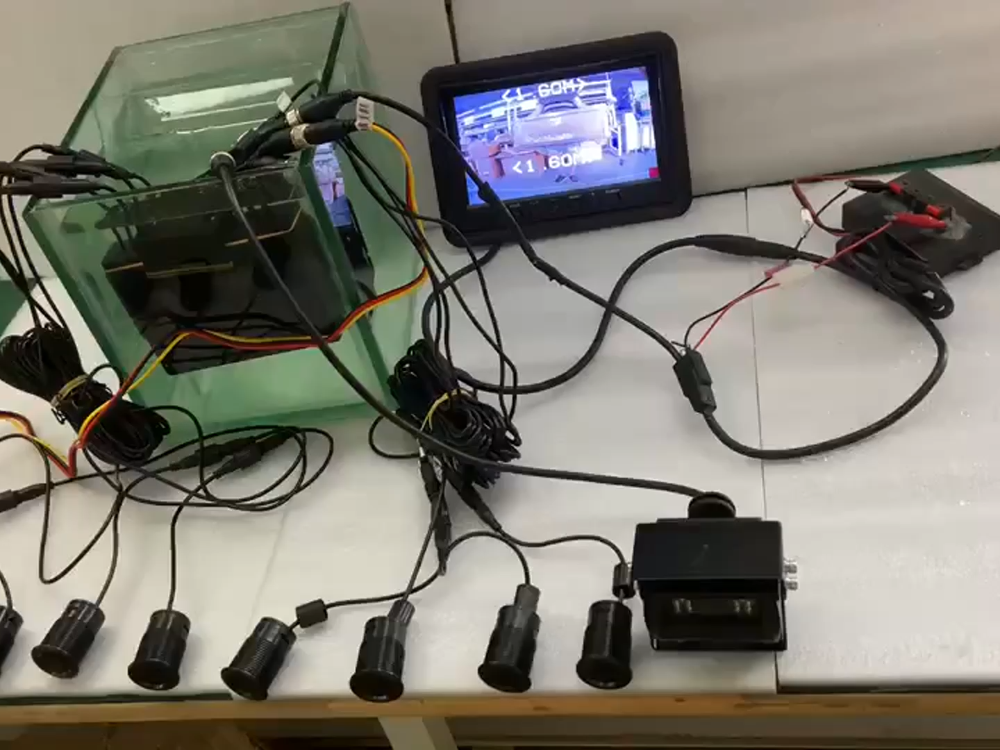 Factory good quality 4,6,8 sensors 3.5 inch lcd display voice alarm rear front side parking sensor for truck