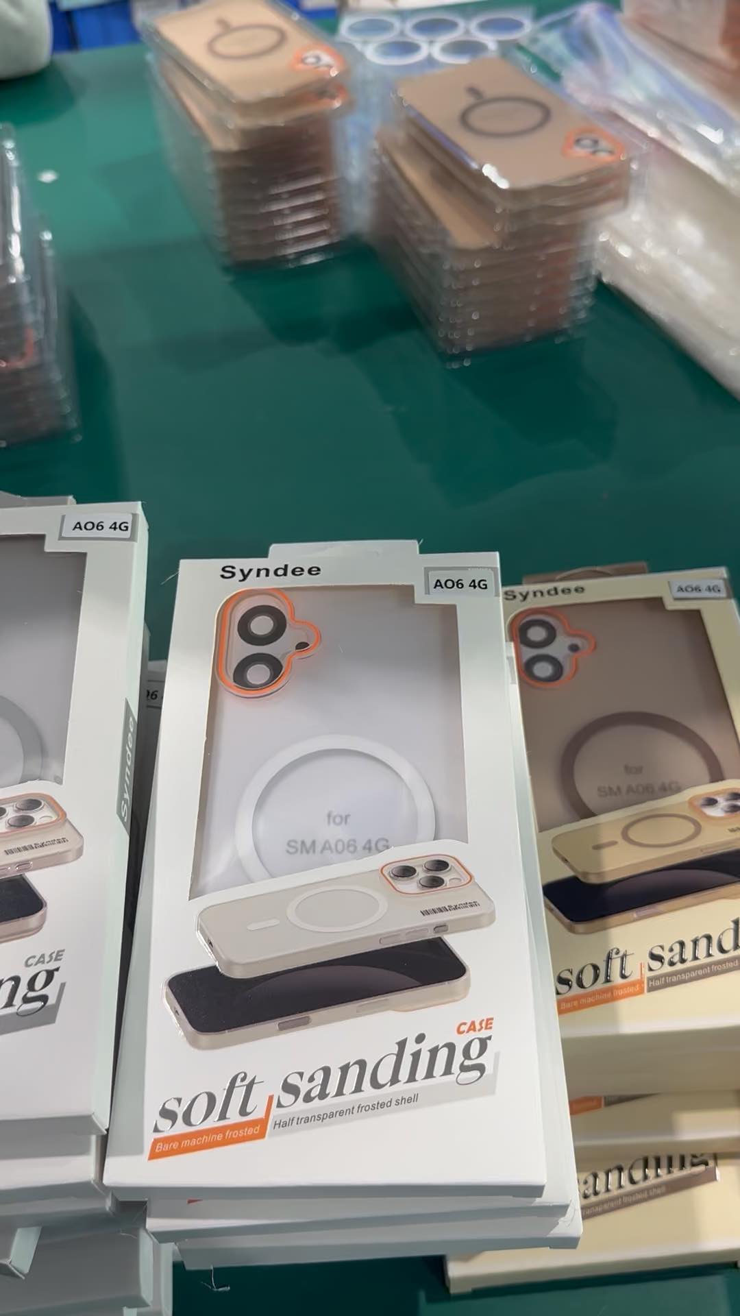 Funda de teléfono de la serie PC de arena suave, cubierta a prueba de golpes para la serie iPhone 15 Pro Max, protección inalámbrica