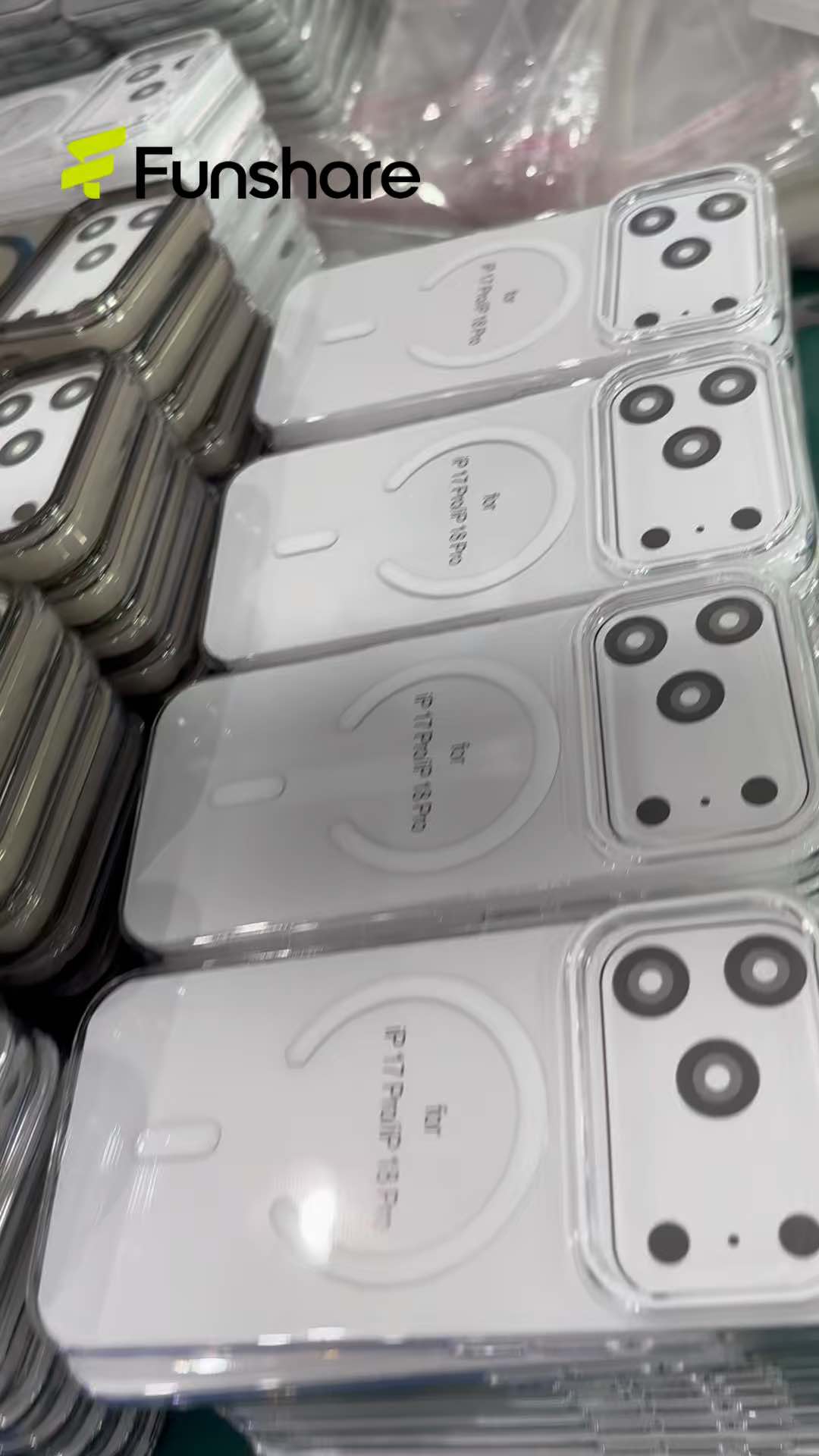 Funda Magnética de Lujo para iPhone 18 Pro Max, PC de 3 Lados, Delgada y Antigolpes, Soporta Animación IC