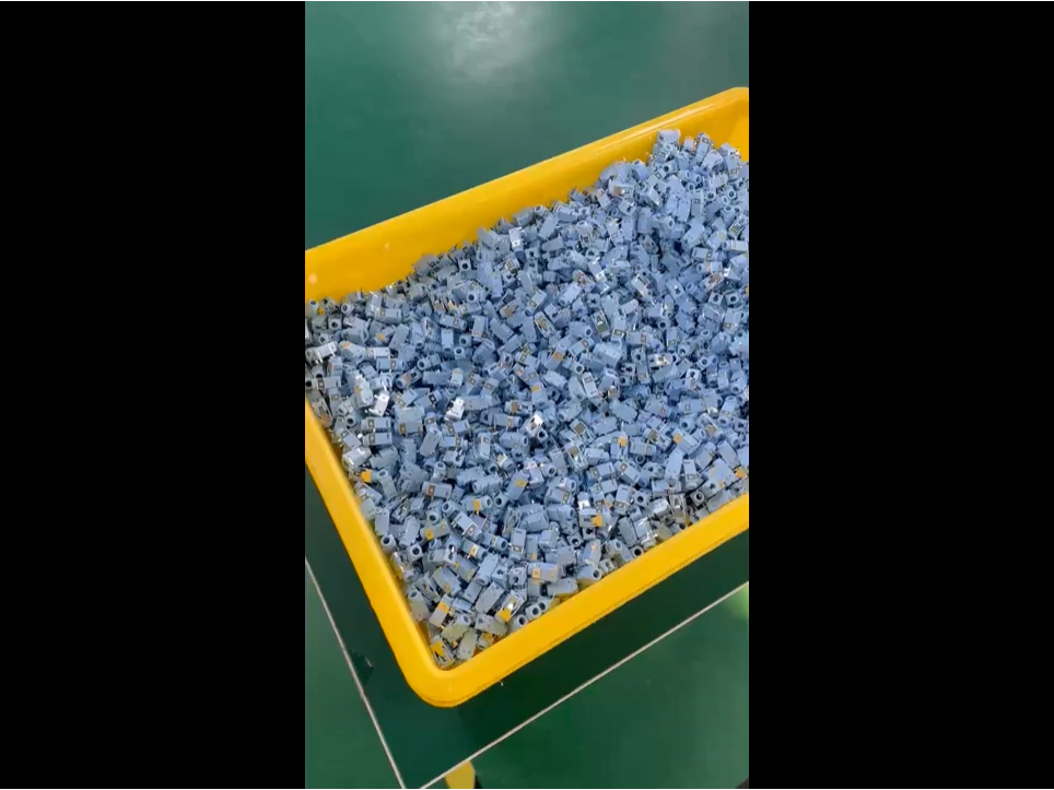 High Temperature Material High Quality 1.25mm Pitch 4 PIN Single Row DIP Wafer Wire to Board connector component for Computer