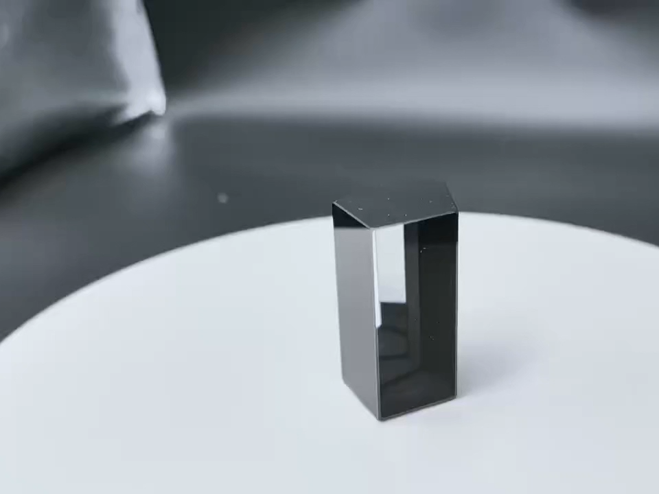 BK7 oder Quarzglas 90-Grad-Ablenkungs-Penta-Prisma mit Al-Beschichtung und schwarzer Deckschicht
