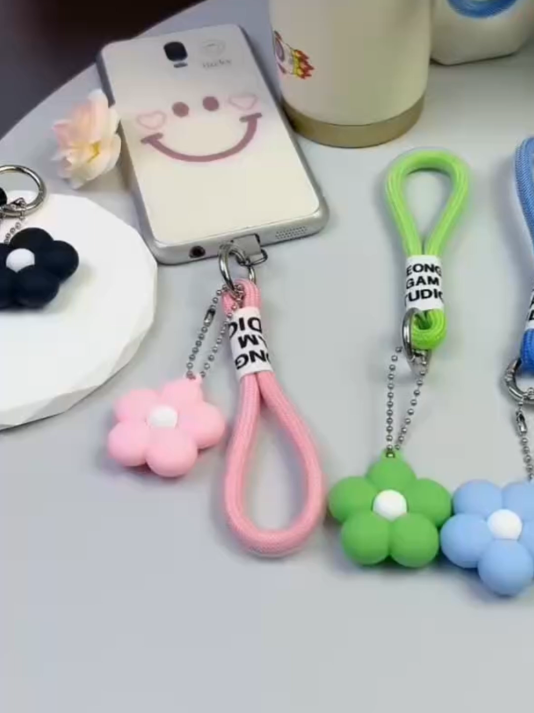 Cartoon Personalisiertes niedliches Anime Werbe Metall Schlüsselhalter Schlüsselanhänger / Großhandel Schlüsselanhänger