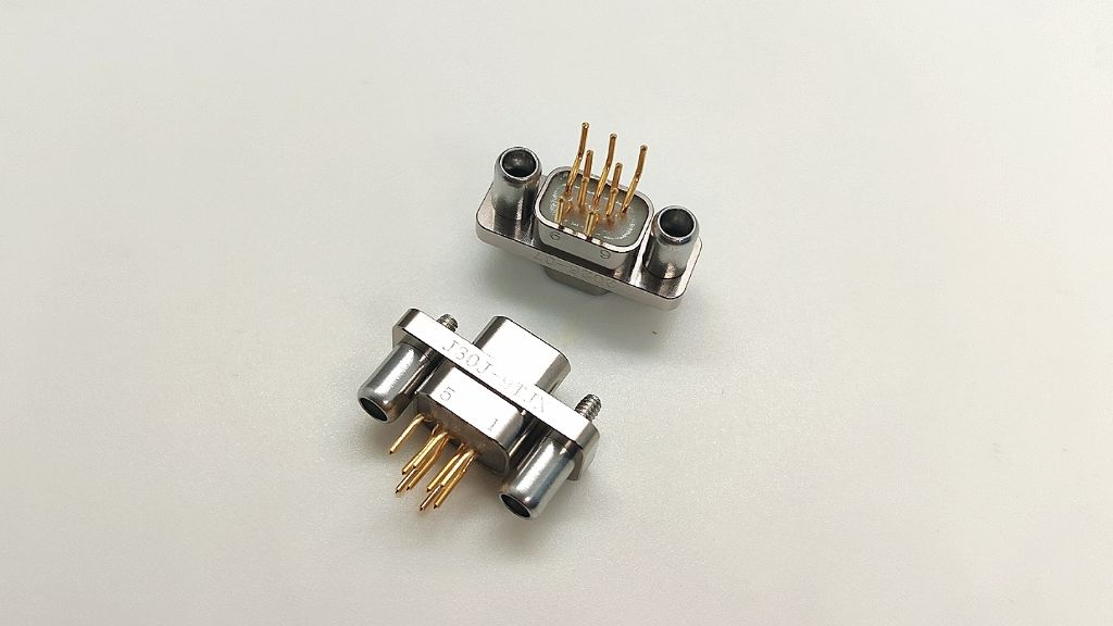 MIL-C-83513 J30J-9TJN-J Micro D Connector Plug Socket 9Pin PCB Mount Connector M83513 Connectors